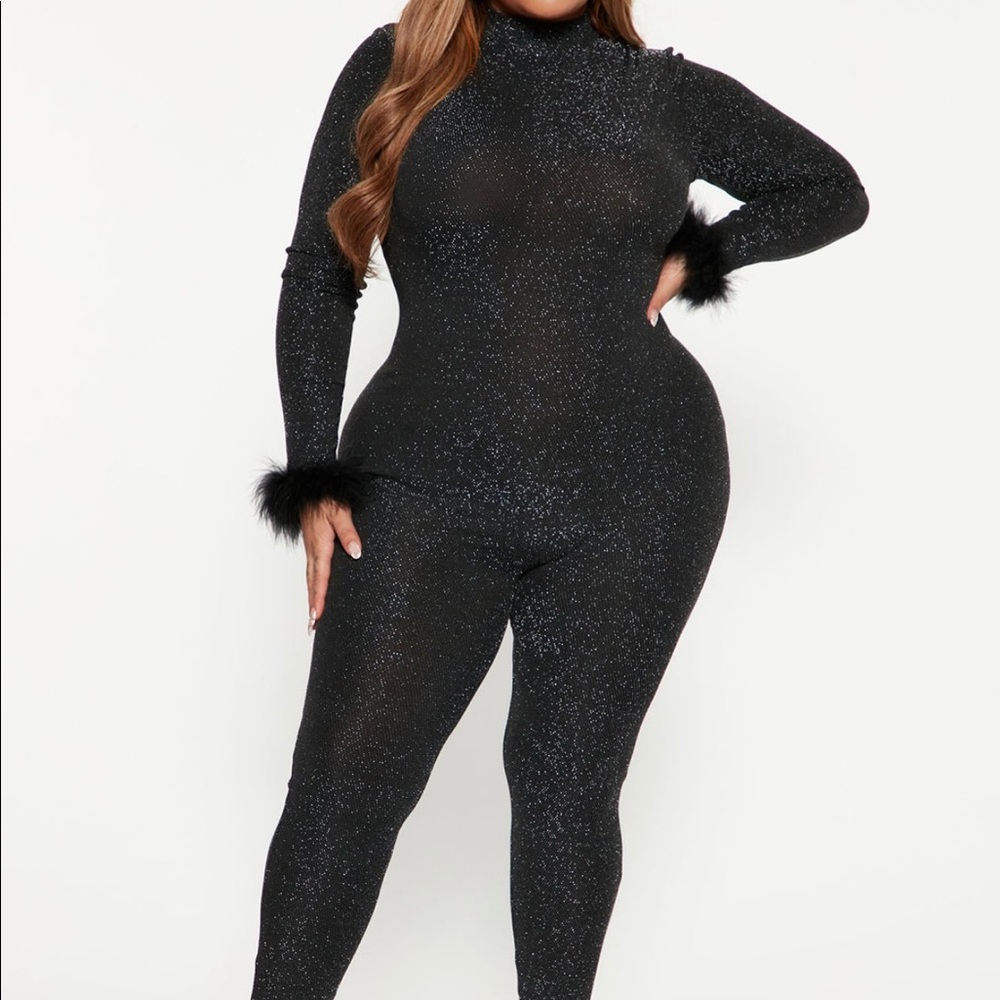 Fashion Nova jumpsuit black sparkly, very comfortable, stretchy,only worn once